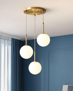 Lustre suspendu en verre opalin 
