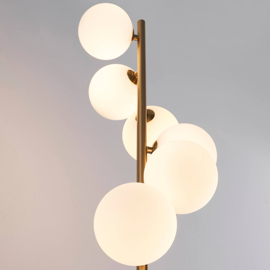 Lampadaire design 6 boules blanches pour salon moderne au Maroc