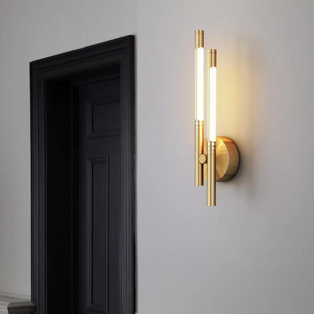 Applique murale LED dorée